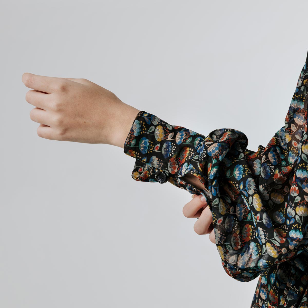 La blouse Lola par NATI, créatrice à Annecy - Disponible en 3 coloris !